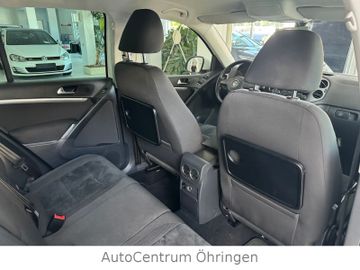 Volkswagen Tiguan - 12