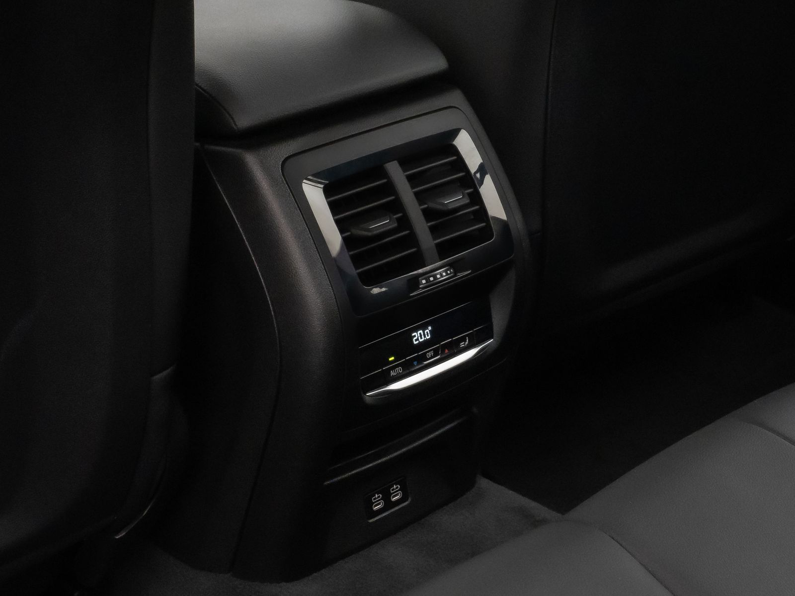 Fahrzeugabbildung BMW X3 xD20i Kamera DAB HiFi Leder M Sport 19Zoll