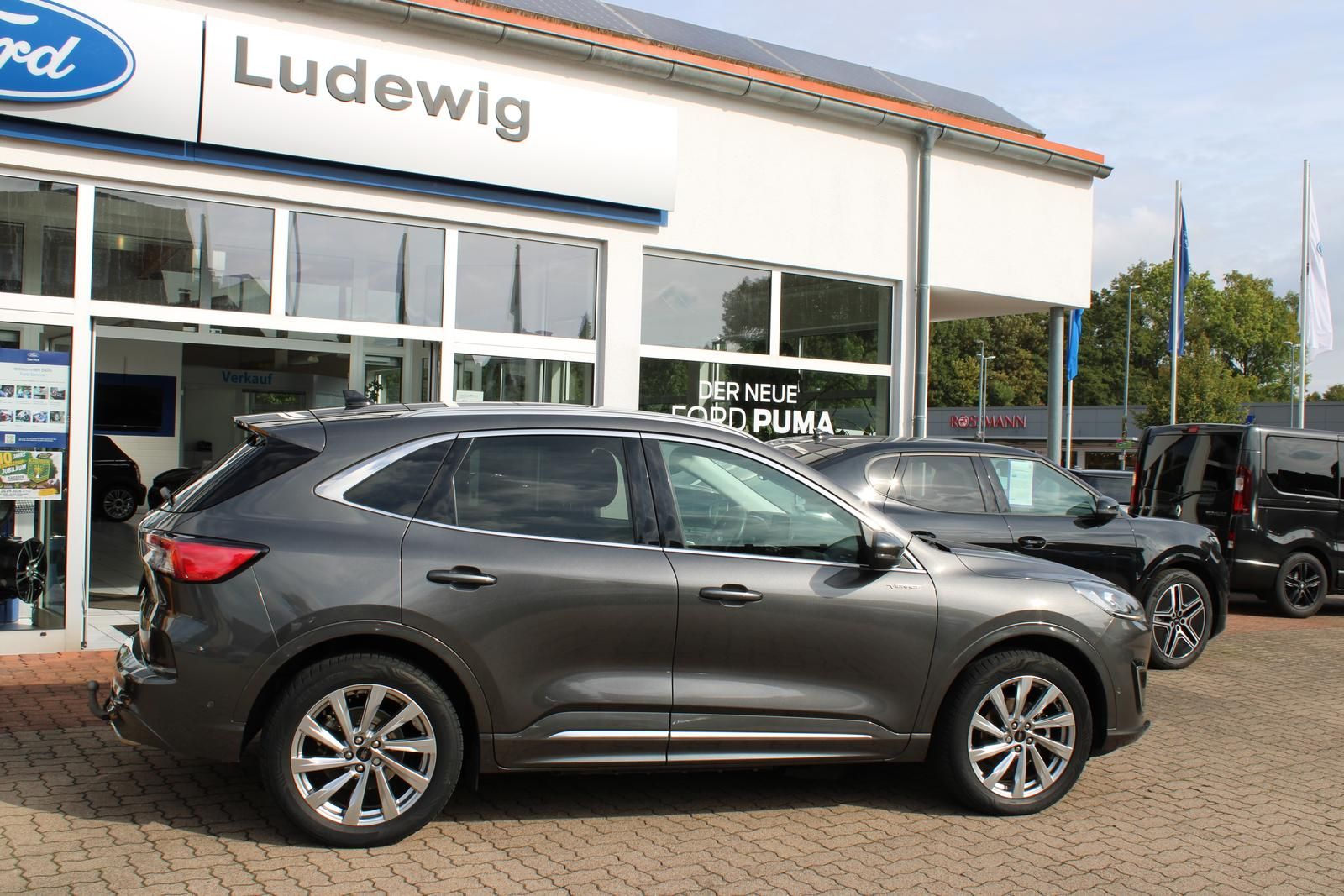Ford Kuga Plug-In Hybrid Vignale Schw. AHK PANO B&O imagem 3