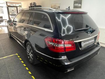 Mercedes E 220 - 5