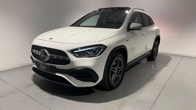 Mercedes-Benz GLA 250 e phev (eq-power) Premium 