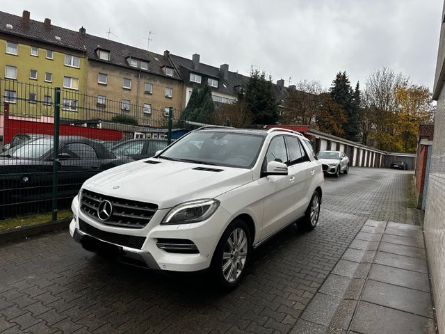 Mercedes-Benz ML 350 ML -Klasse ML 350 CDI BlueTec*PANO*MEMORY