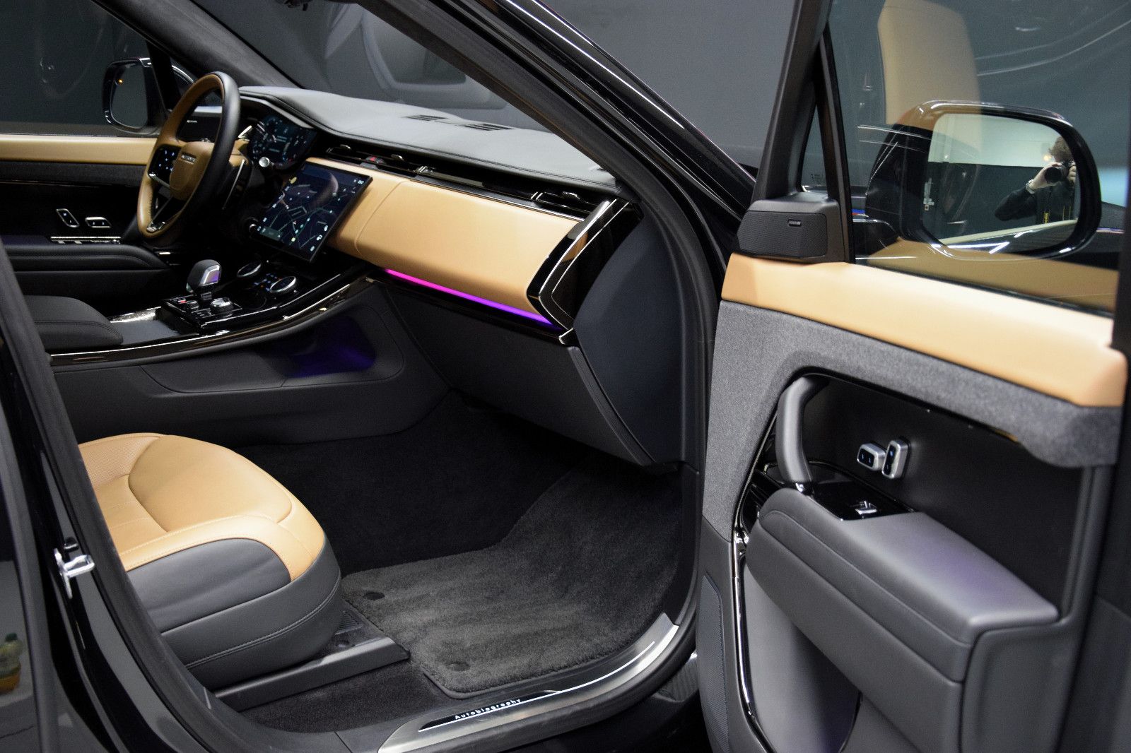 Fahrzeugabbildung Land Rover Range Rover Sport D350 Autobiography SV Bespoke