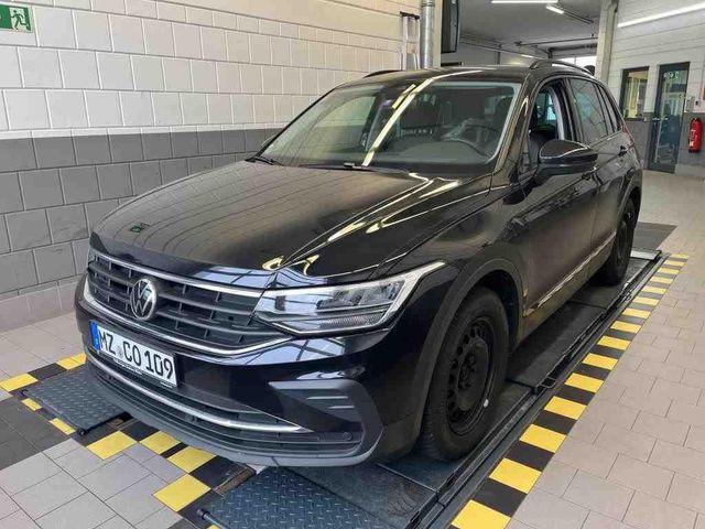 Volkswagen Tiguan 2.0 TDI DSG Life LED Navi PDC