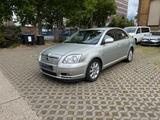 Toyota Avensis Executive 2,2-l-D-CAT Executive - Toyota Avensis: D Cat