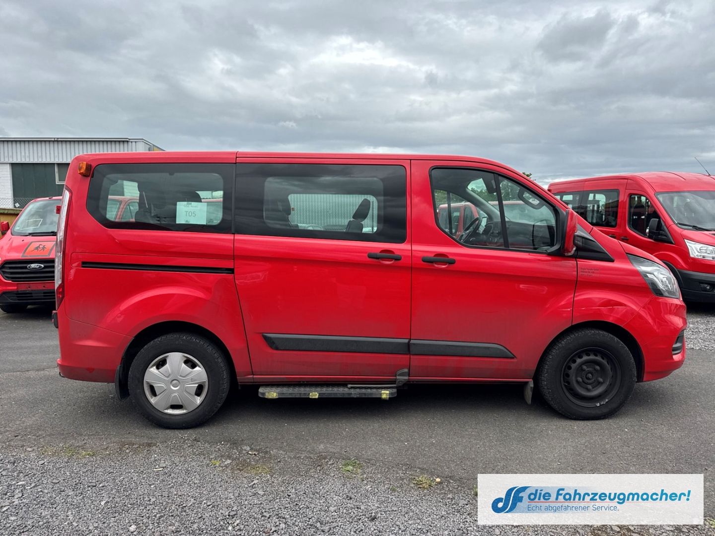 Fahrzeugabbildung Ford Transit Custom Kombi L1 2.0TDCi 60tkm *UNFALLWAG