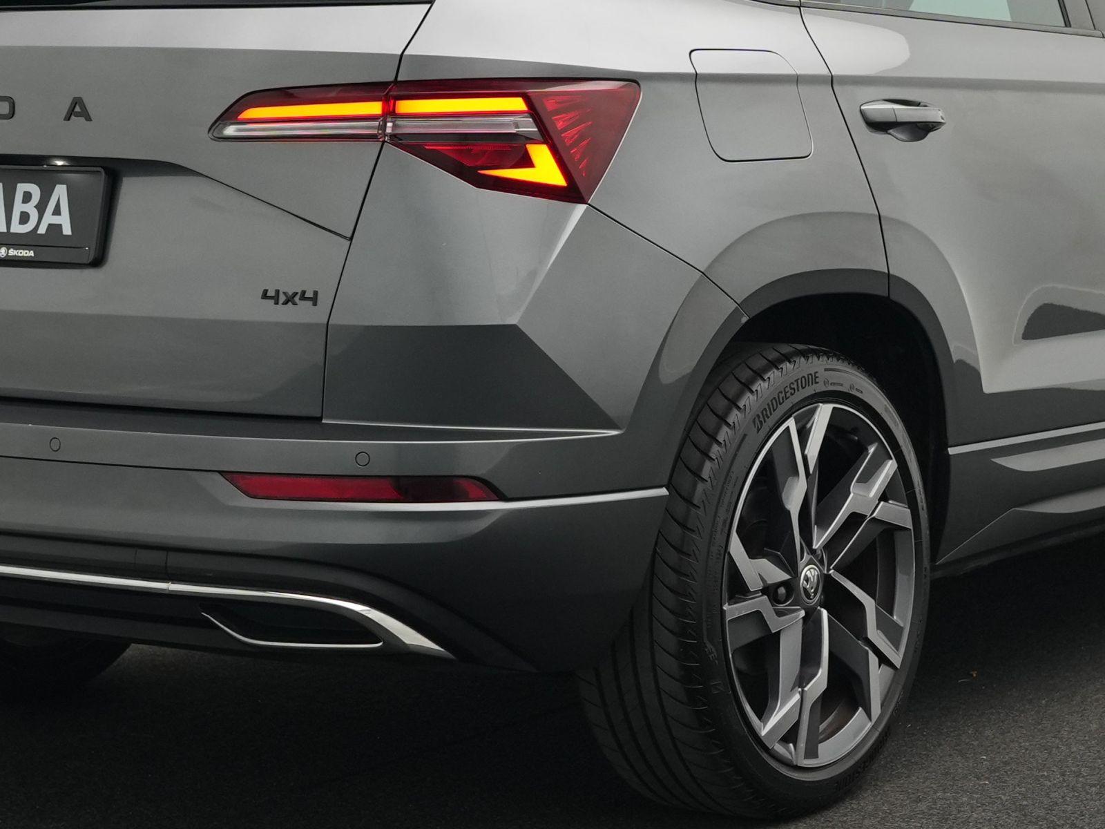 Skoda Karoq Sportline 2.0 TSI 4x4 DSG AHK*LED*NAVI*19"