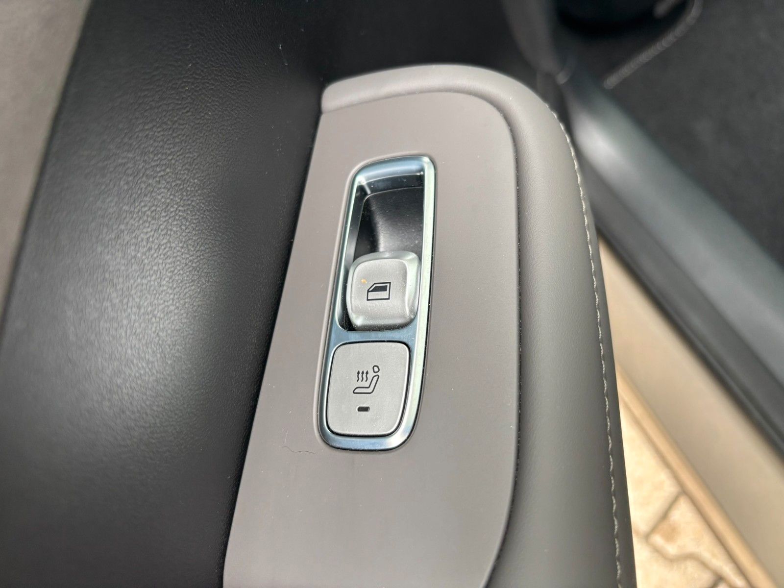 MG S6 EV