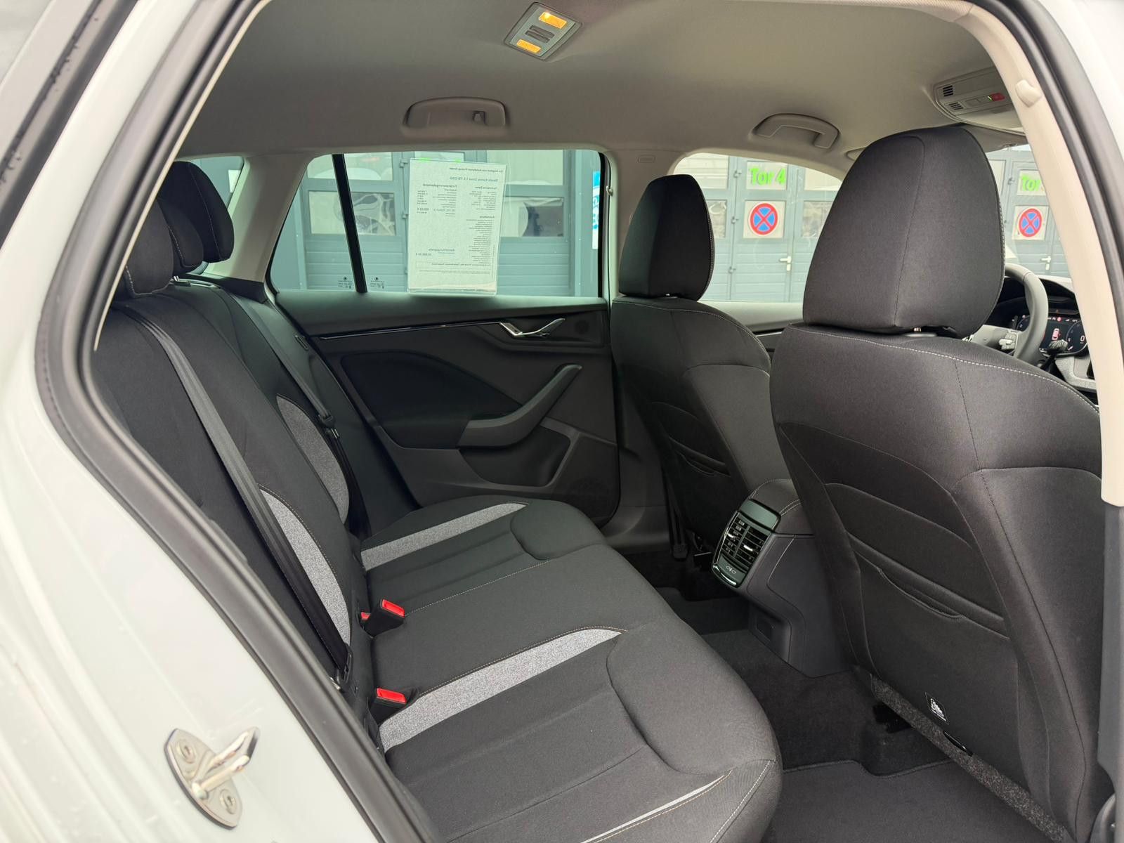 Fahrzeugabbildung SKODA Kamiq Selection