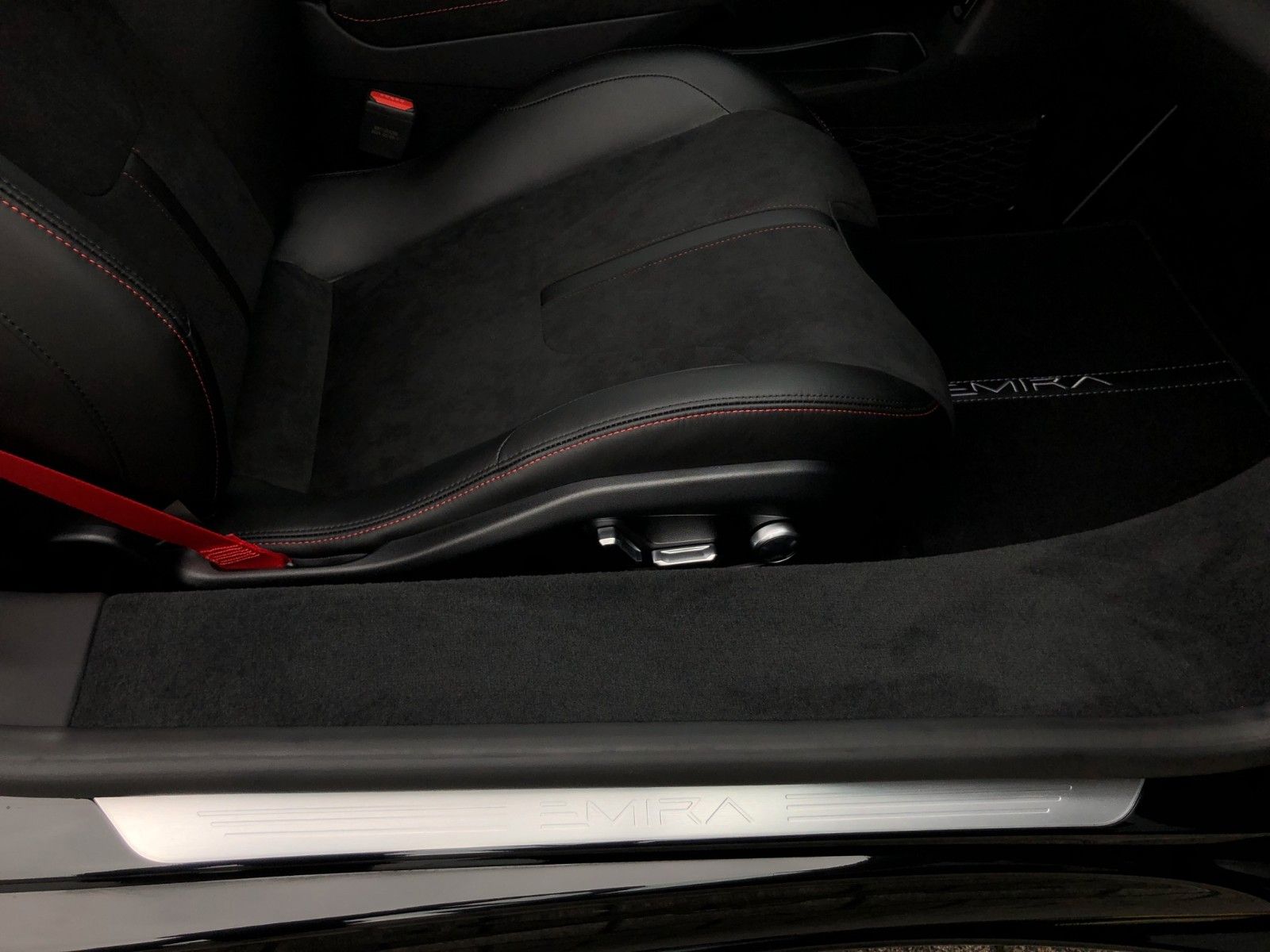 Fahrzeugabbildung Lotus Emira i4 Turbo SE ACC Lotus Wuppertal