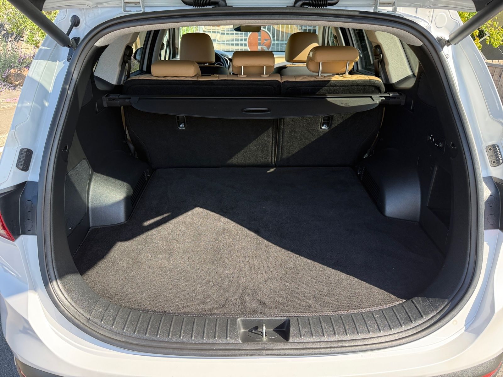 Fahrzeugabbildung Hyundai Santa Fe 1.6 T-GDI Prime Plug-In Hybrid 4WD
