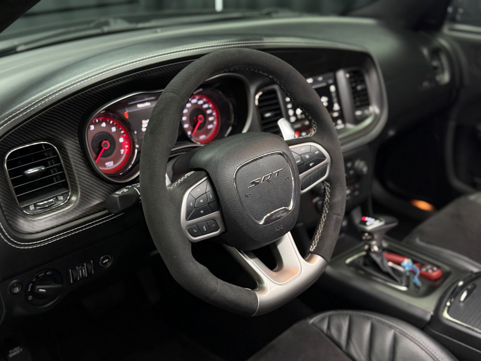 Fahrzeugabbildung Dodge Charger SRT Hellcat|WIDEBODY|U-FREI|D-FZG|H&K