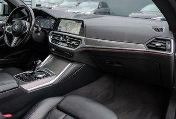 Fahrzeugabbildung BMW 430i Cabrio M Sport|KAMERA|SHADOWLINE|AMBIENTE