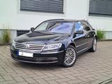 Volkswagen Phaeton 4.2 V8 lang 4-Sitzer Tisch Alcantara - Volkswagen Phaeton mit Benzin-Antrieb: Limousine, 4.2
