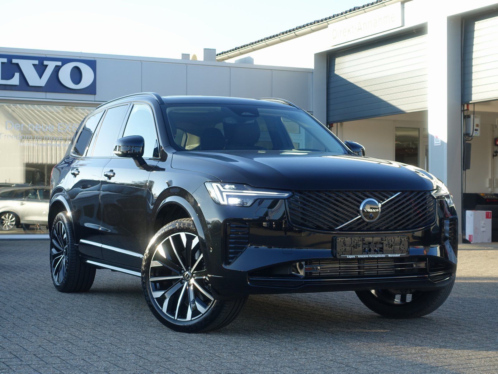 Volvo XC90 Plus T8 AWD Plug-in Hybrid/FourC/B&W/AHK imagem 3