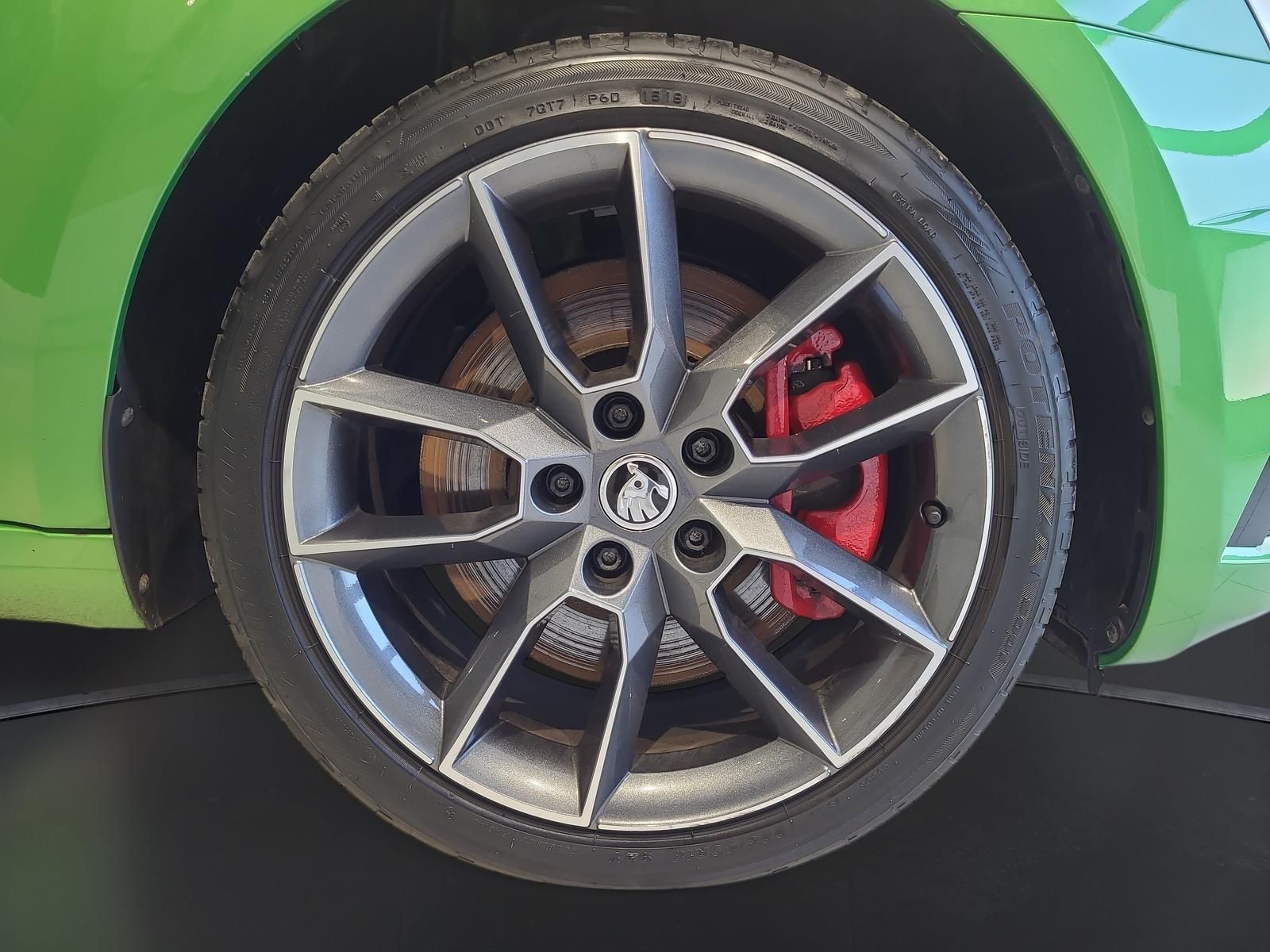 Skoda OCTAVIA COMBI RS 2.0 TSI DSG SmartLink foto 10