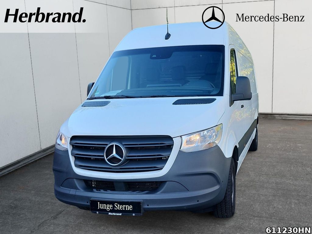 Image of Mercedes-Benz Sprinter