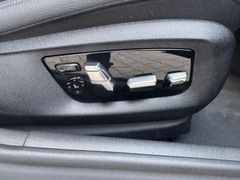 BMW 520d Autom. *DISPLAY KEY*HEAD UP*SURROUND VIEW*