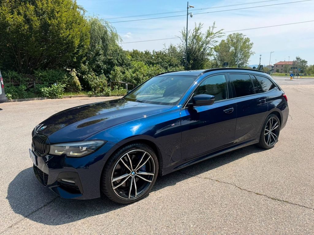 Image of BMW 320