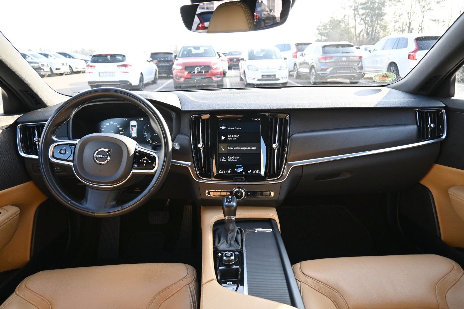 Fahrzeugabbildung Volvo V90 CC D4 AWD*STHZ*MIetkauf möglich