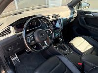 Volkswagen Tiguan 2.0 TSI DSG 4M R-LINE 1.HD LEDER AHK H-UP bei Autohaus Landmann & Maier OHG