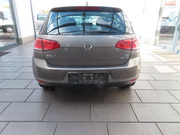 Volkswagen Golf - 5