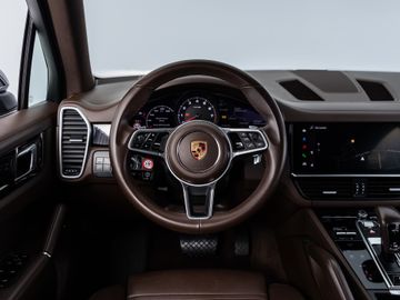 Porsche Cayenne - 8