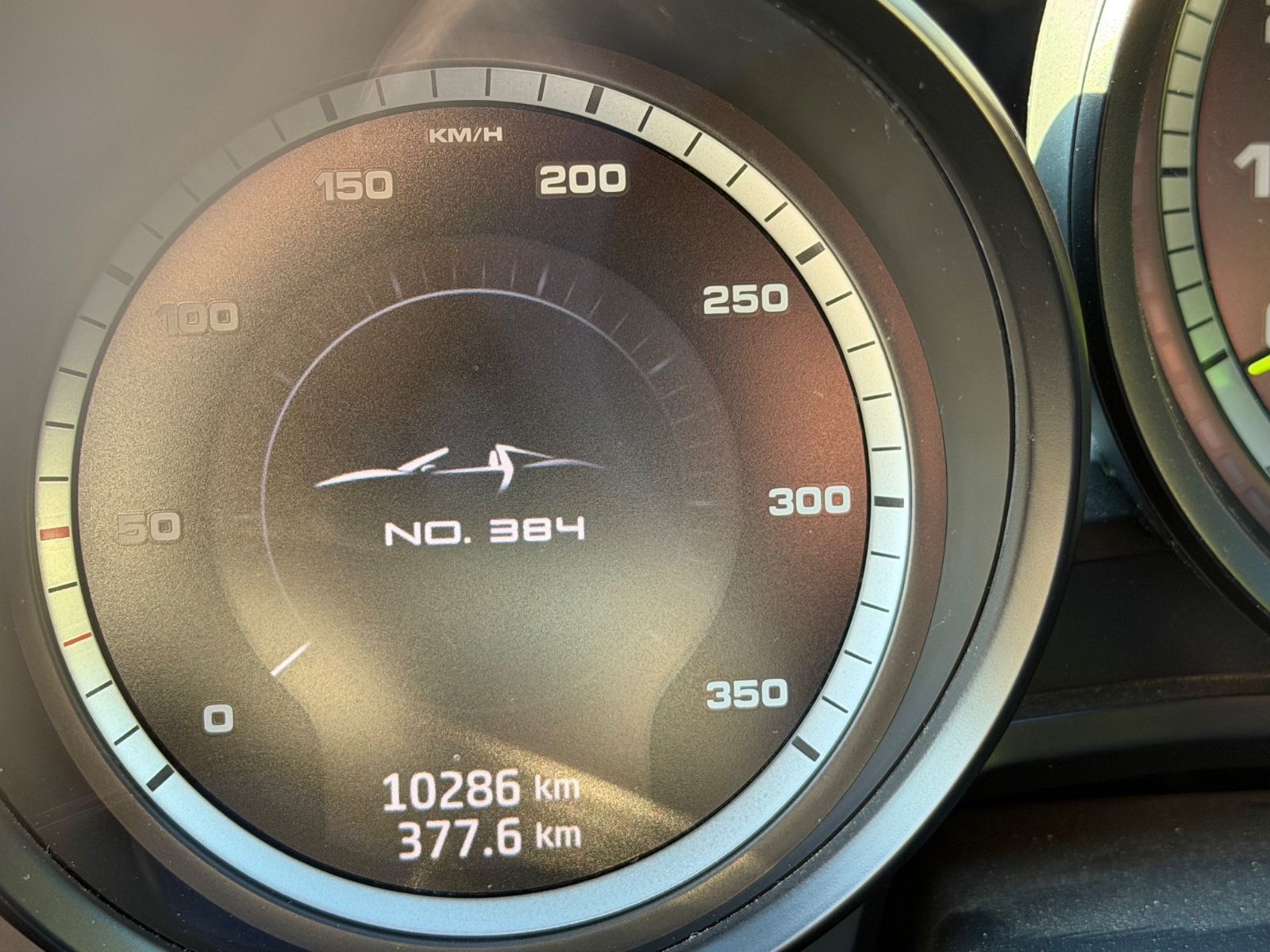 Porsche 918 Spyder METEORGRAU  LIFT 17