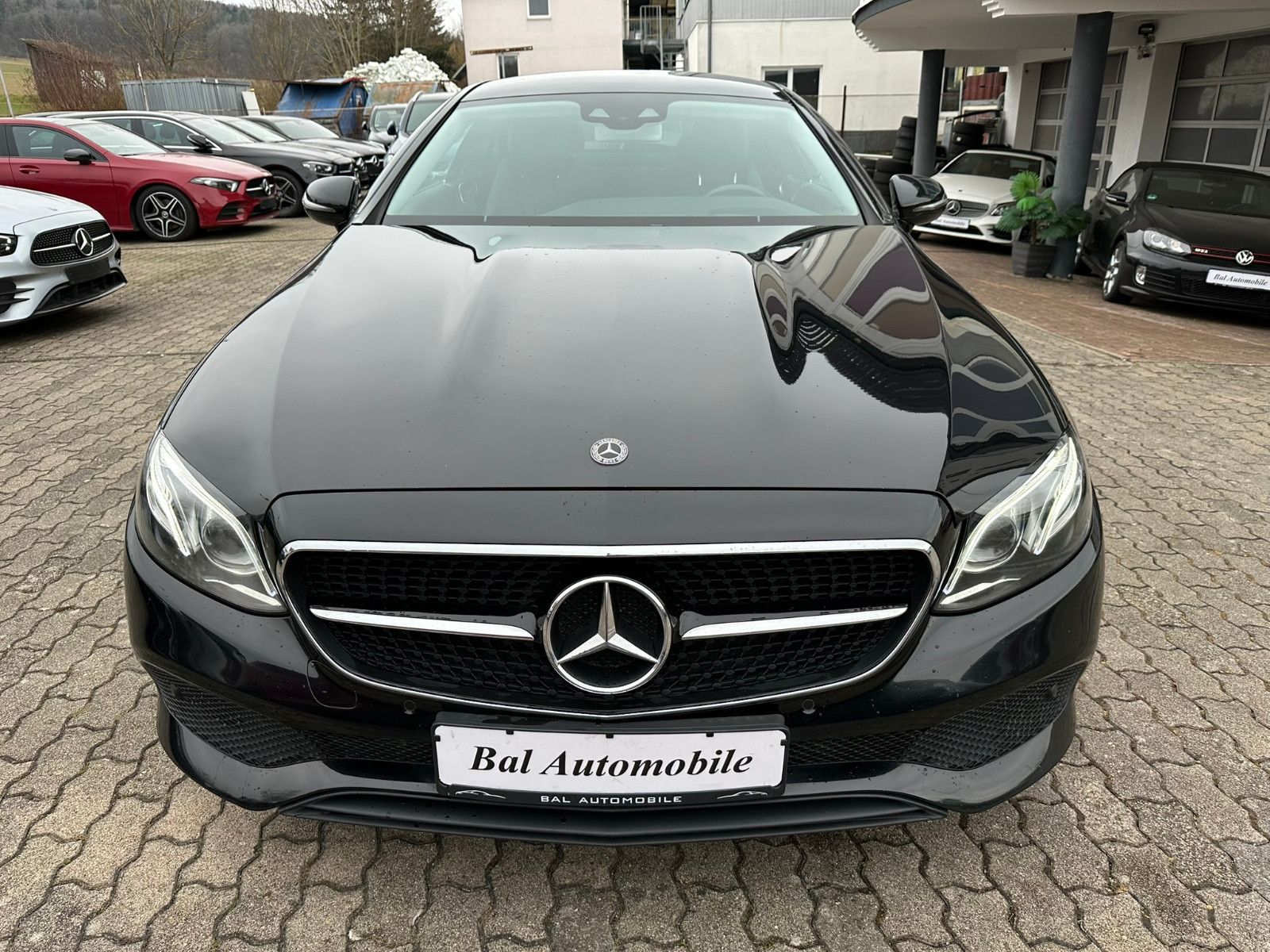 MERCEDES-BENZ E 220 d COUPE LEDER WIDE HEAD-UP  LED NAVI KAMER
