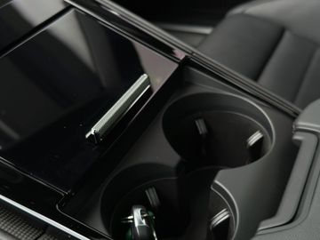 Porsche Panamera - 12