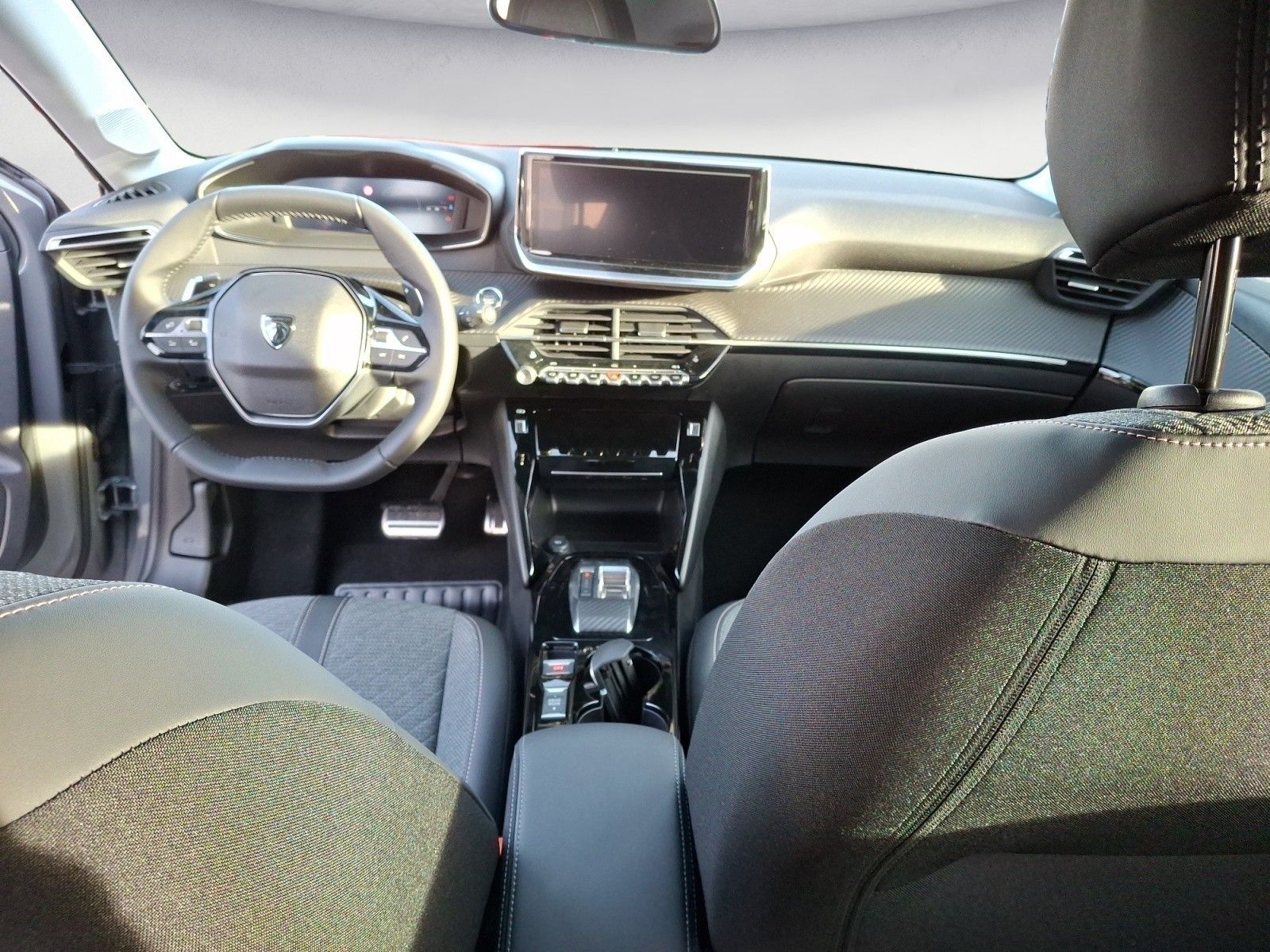Peugeot 208 - Bild 11