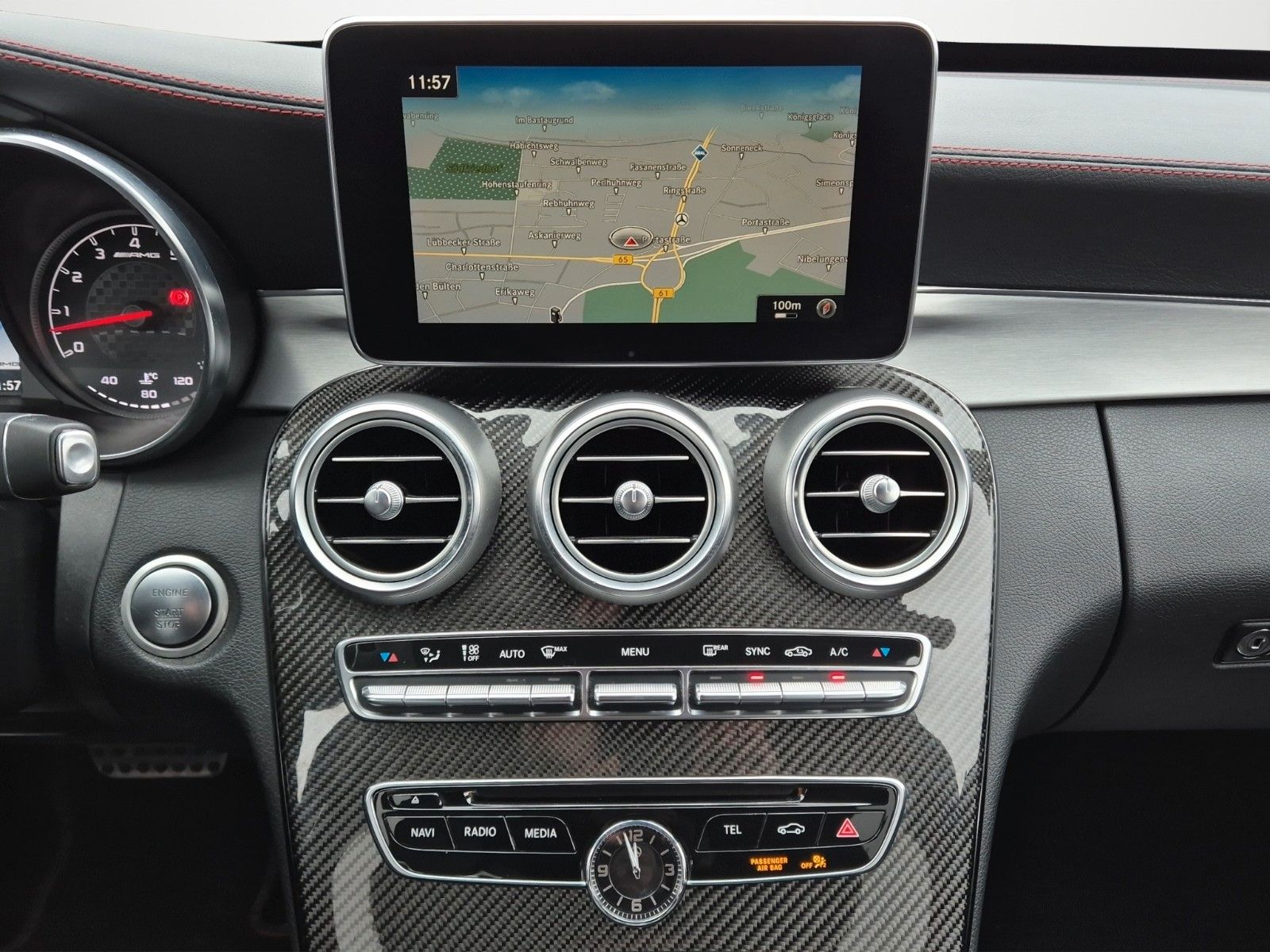 Fahrzeugabbildung Mercedes-Benz C43AMG PERF NIGHT BURM KAM LED HUD 360° HECK