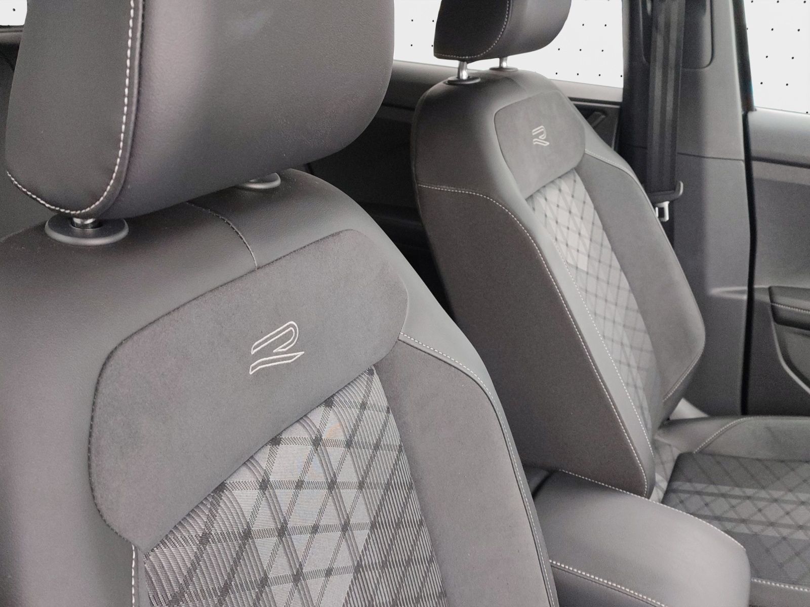 Volkswagen T-Cross - Bild 13