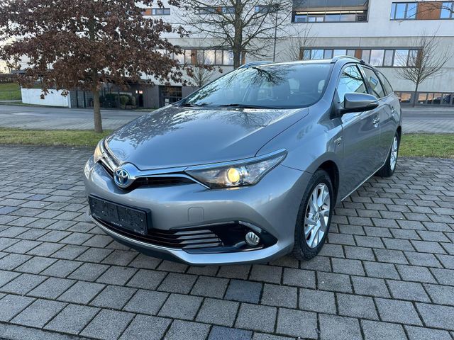 Toyota Auris Touring Sports Hybrid Edition-S