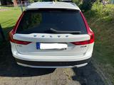 Volvo V90 Cross Country D5 AWD Pro ATM bei 77100 km - Volvo V90 Cross Country: Pro