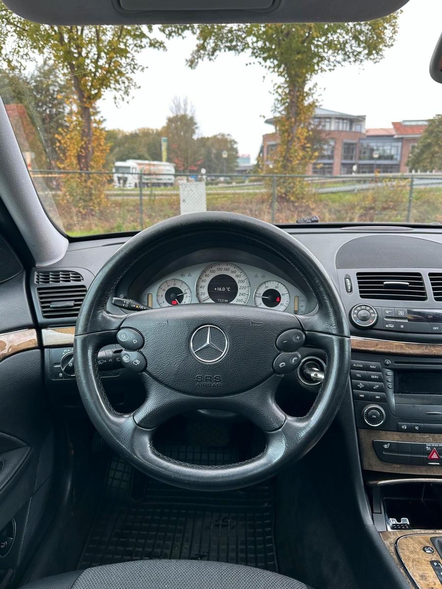 Mercedes-Benz E220 2008 — engine 170 HP (125kW)