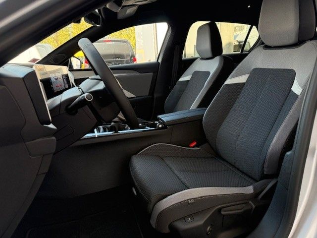 Fahrzeugabbildung Opel Astra Edition 1.2l 130PS Navi/Kamera!