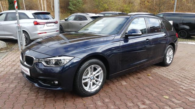 BMW 320i*xDrive*Klima*Sitzhzg*Leder*Xenon*Kam*Pano