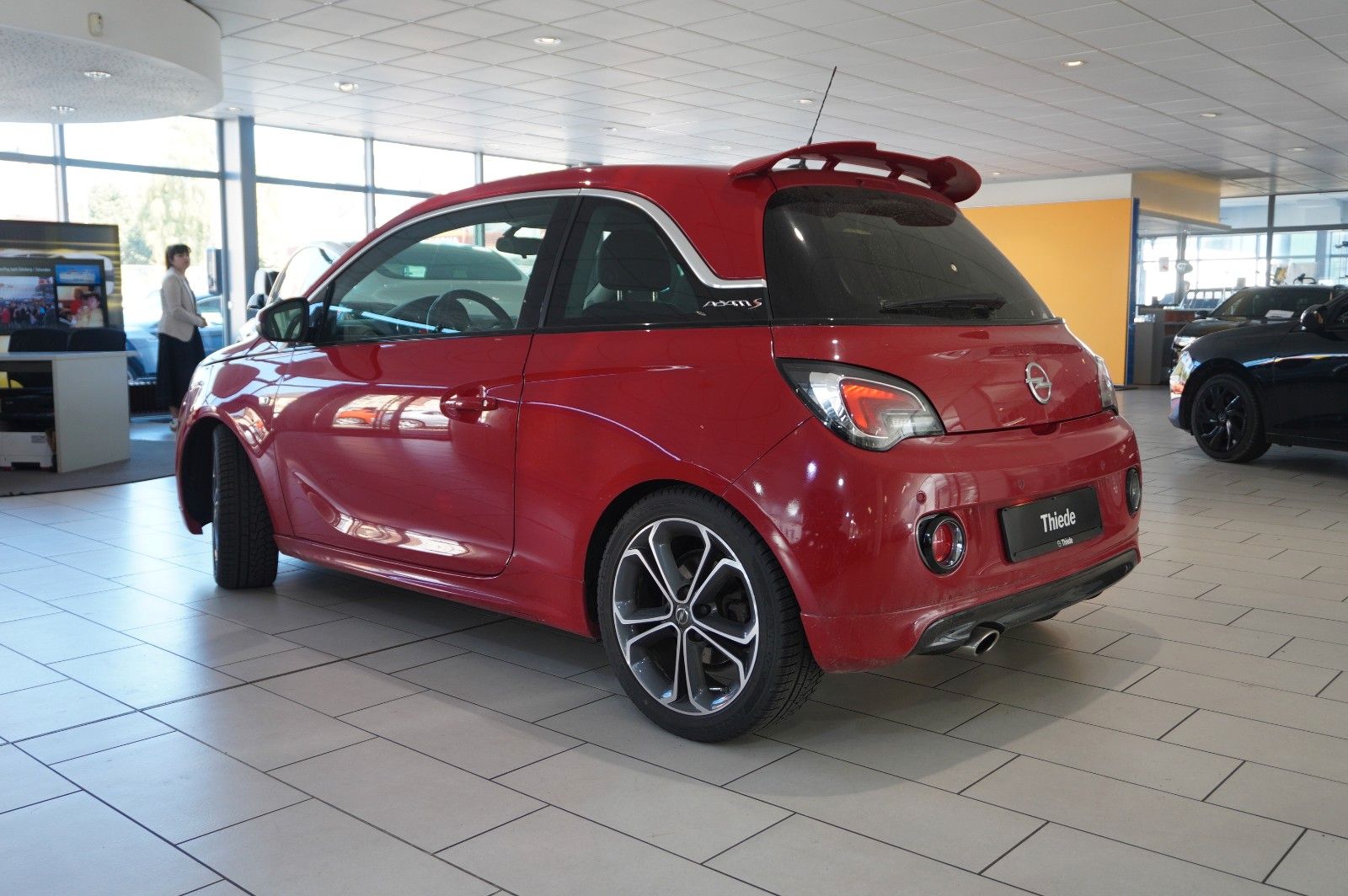 Fahrzeugabbildung Opel Adam S 1.4T SPORT NAVI/LED/SHZ/TEMP./OPC/PDC/USB