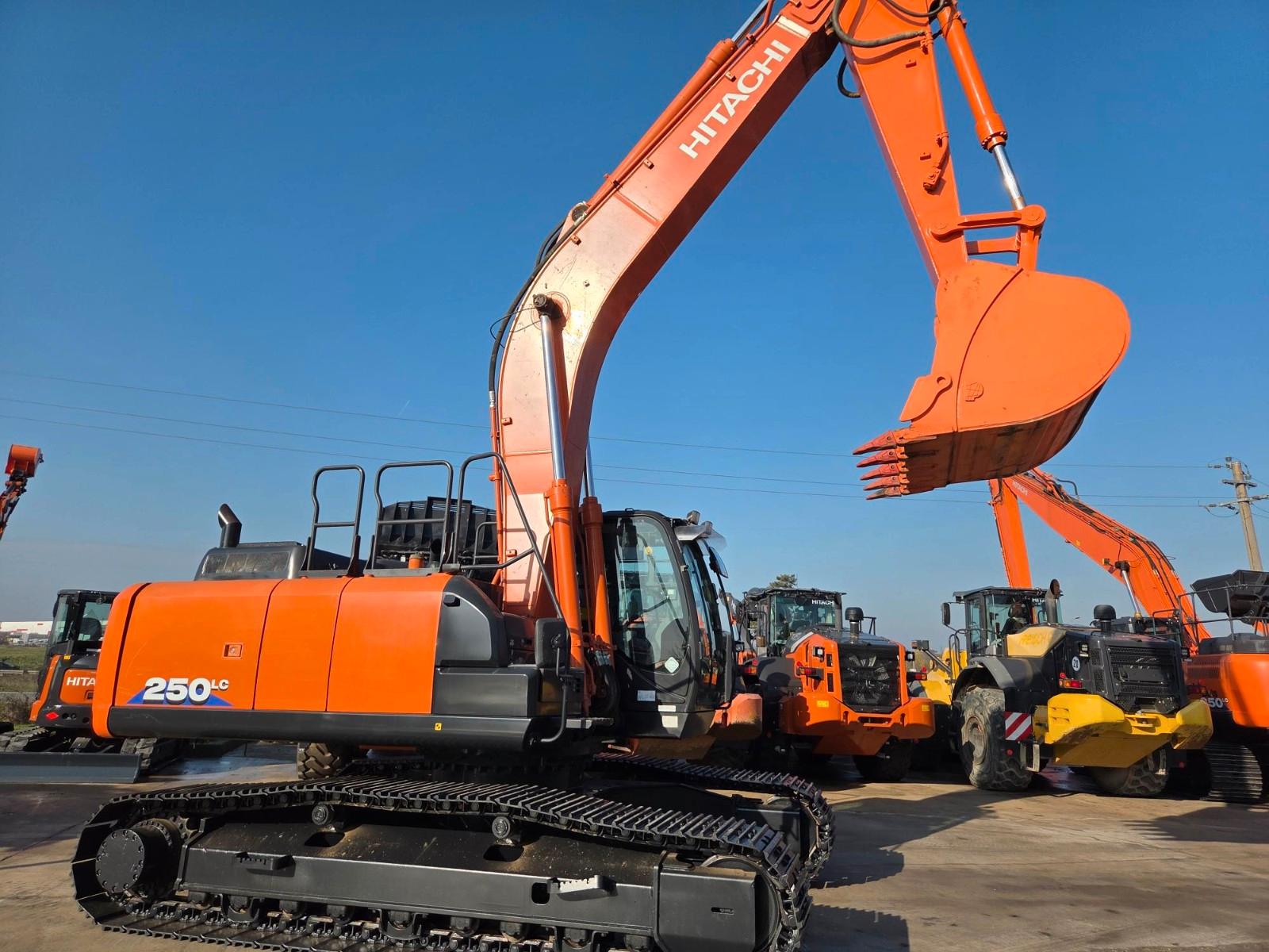 Hitachi ZX250-6, 2020, 4.294h, Neue Schaufel, 28t