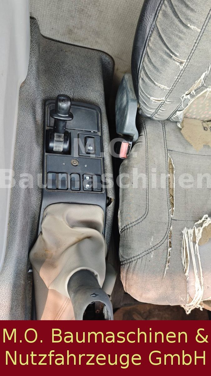 Fahrzeugabbildung Renault Kerax 410-32 / AC/ 8x4 /