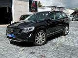 Volvo XC60 Summum  AUT LEDER NAV CAM BI-XEN 1HD 20Zoll - Volvo: C20
