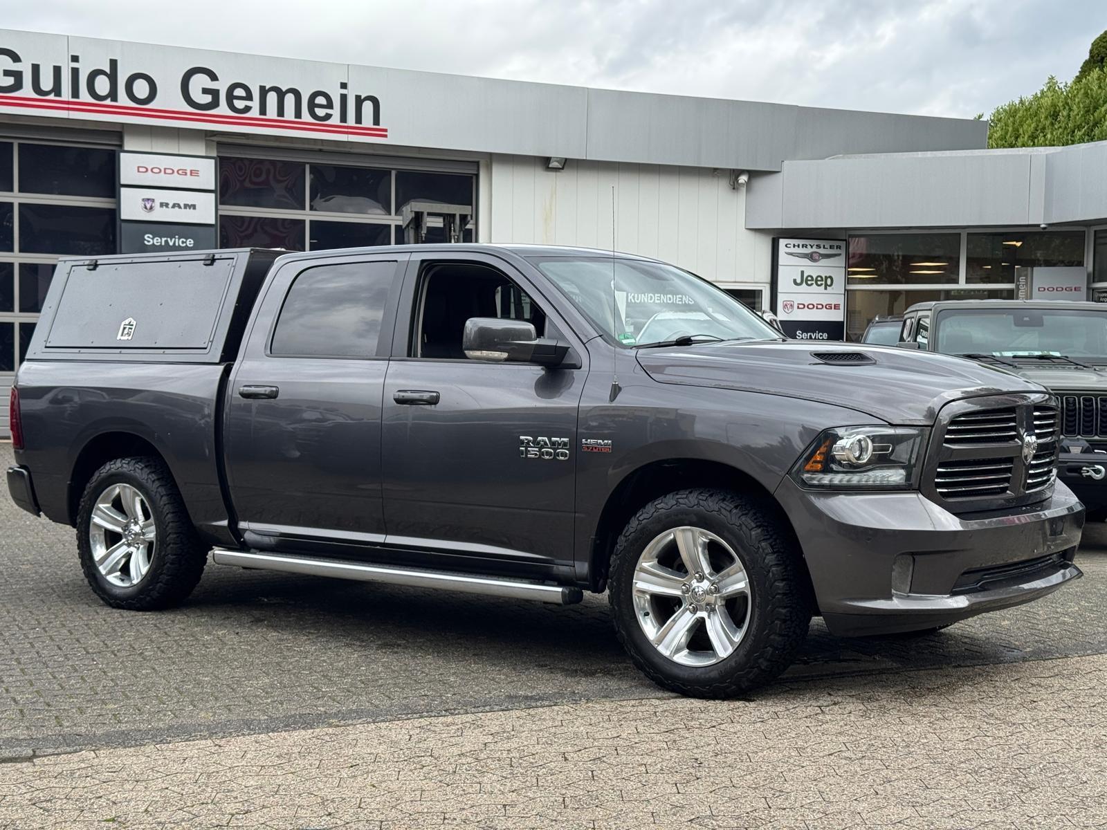 Dodge RAM 1500 5.7 V8 Crew Cab Laramie + Hardtop