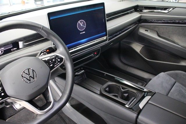 ID.7 Tourer Pro 77 kWh Wärmepumpe AHK AR-HUD