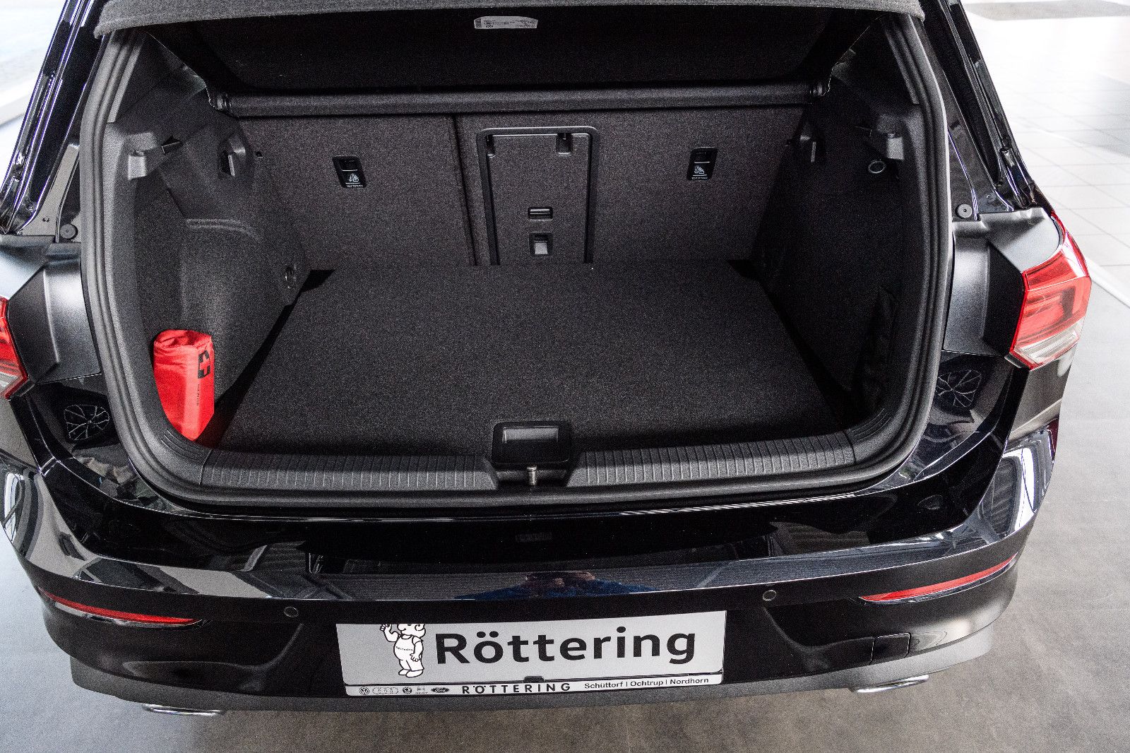 Fahrzeugabbildung Volkswagen Golf VIII GTI Clubsport *BLACK-STYLE*19"*KAMERA*