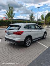 BMW X1 sDrive20i xLine Steptronic DCT xLine  - BMW X1: Sdrive20d