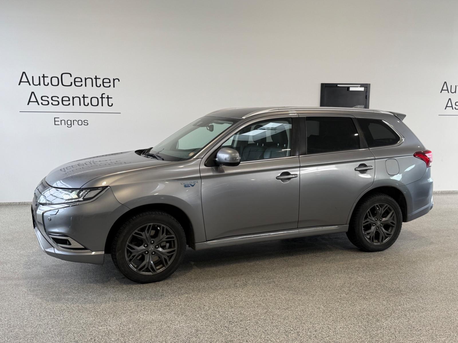 Mitsubishi Outlander PHEV Plus 4WD Aut.LED Leder ACC