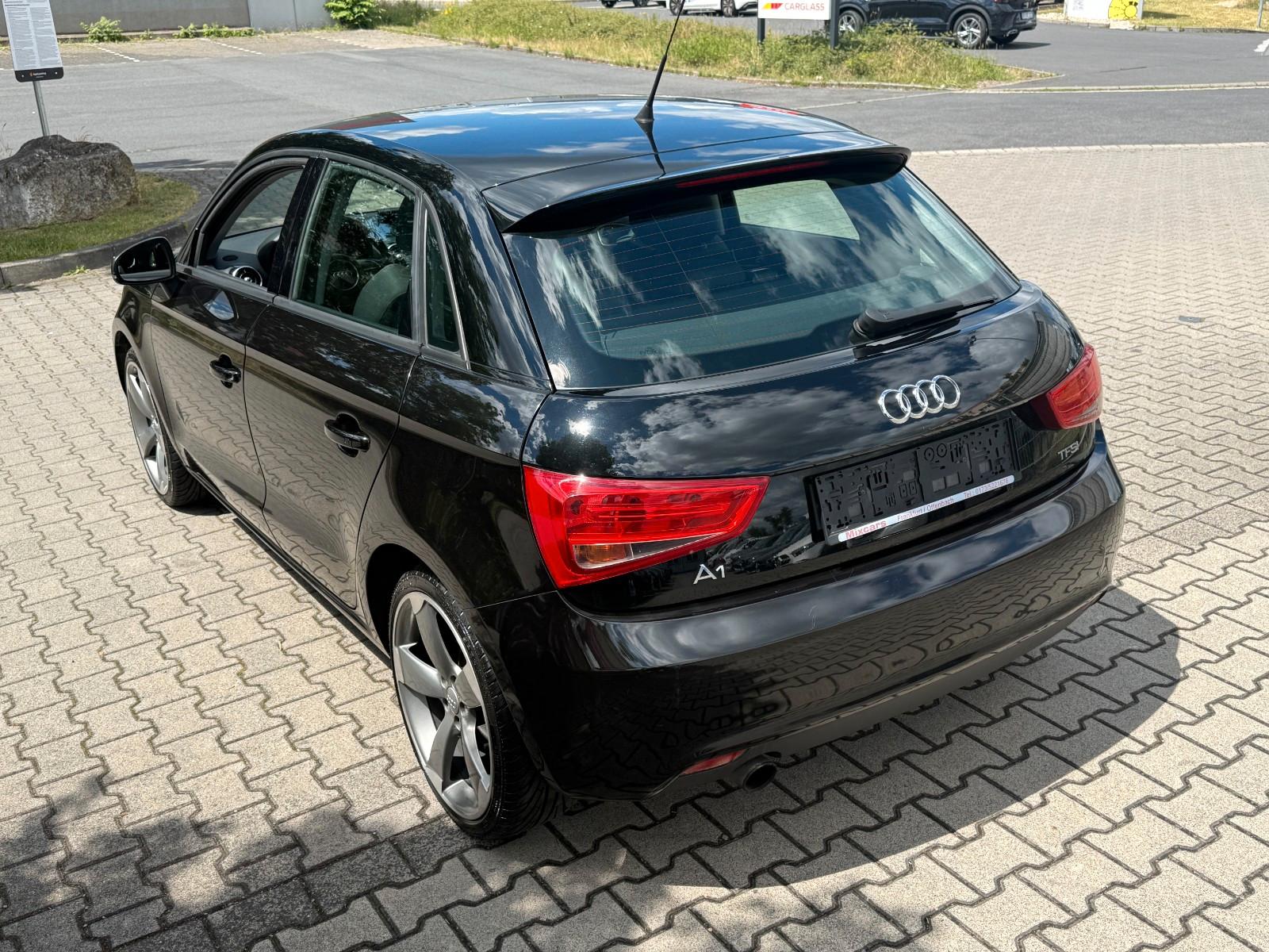 Audi A1 Sportback 1.2 TFSI AMBITION*S.LINE RÄDER**