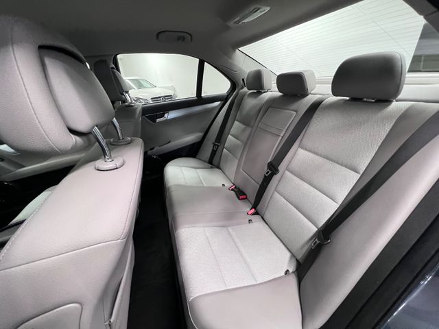 Mercedes-Benz C 200 CDI / 1. HAND/  GARANTIE/ NUR 105.000KM /