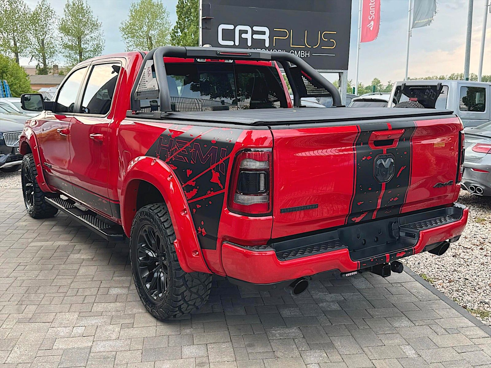 Fahrzeugabbildung Dodge RAM 5.7 V8 HEMI Red Devil NightEdition 4x4 eTorq